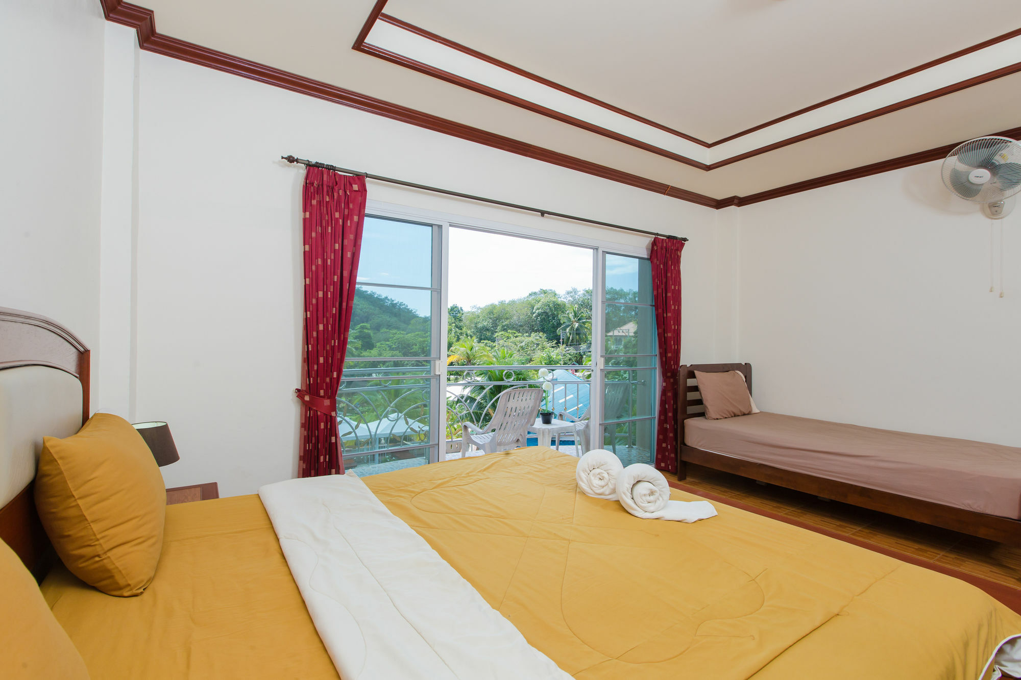 Patong Rai Rom Yen Resort Sha Exteriör bild